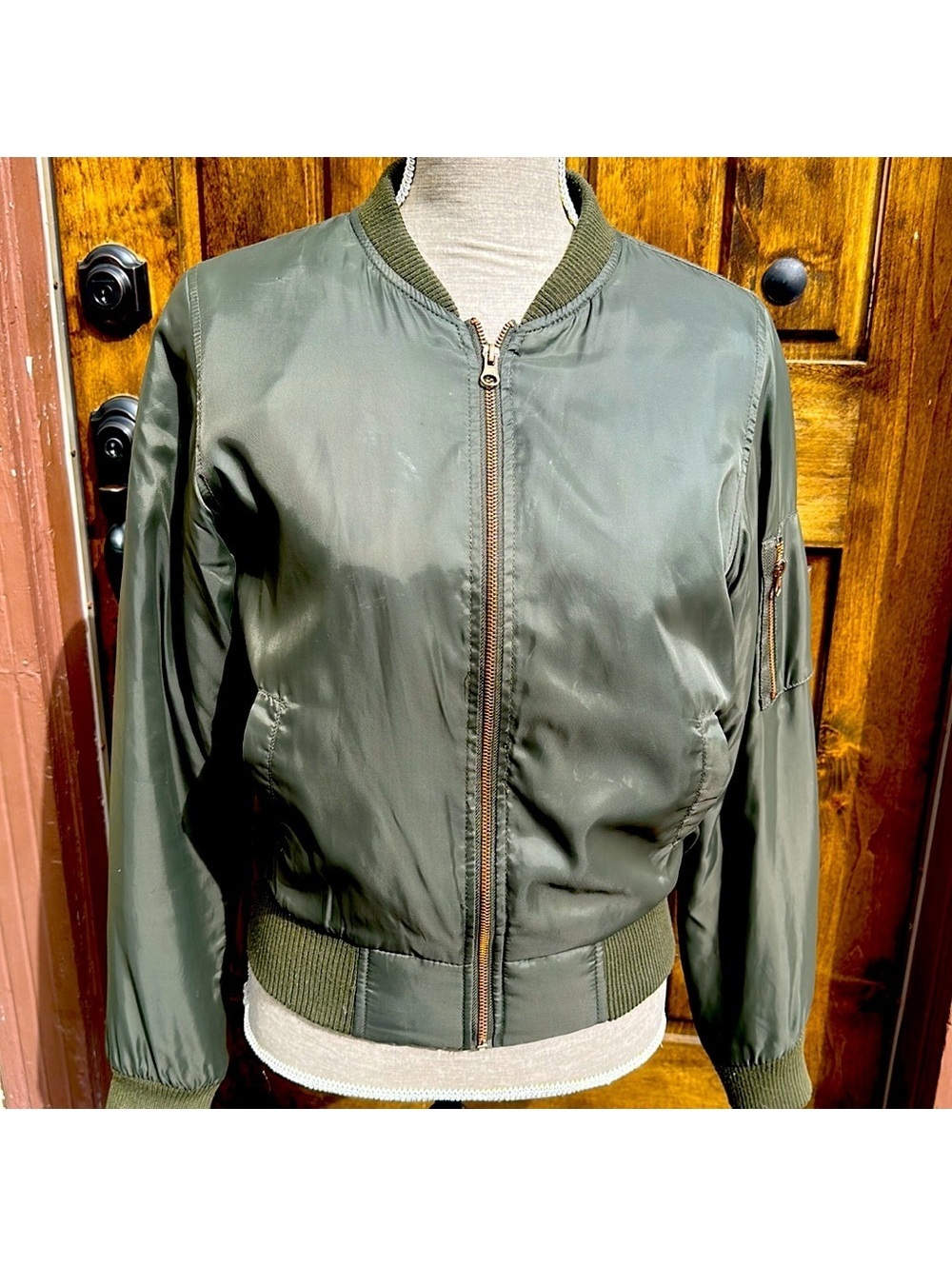 Iris Women's Green Bomber Jacket with Orange Quilted Lining, Size M, Excellent